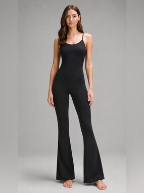 Qinsen Black Flare Leg Jumpsuit Size Medium